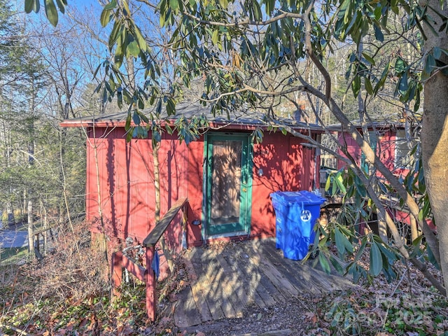 view of outdoor structure