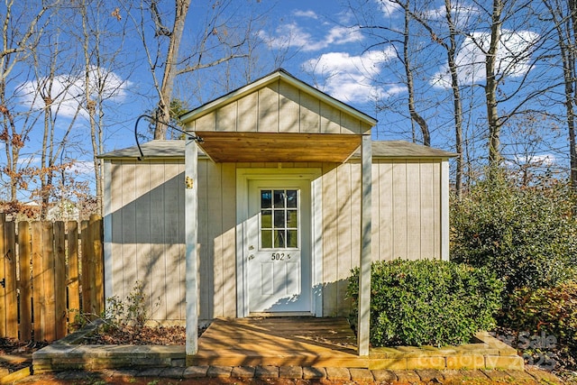 view of outbuilding