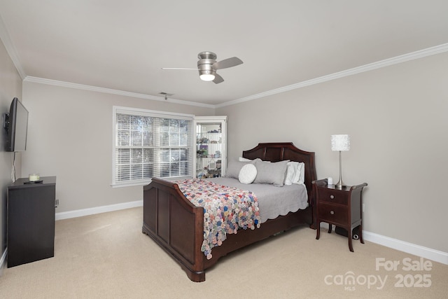 bedroom featuring light carpet, crown molding, and ceiling fan