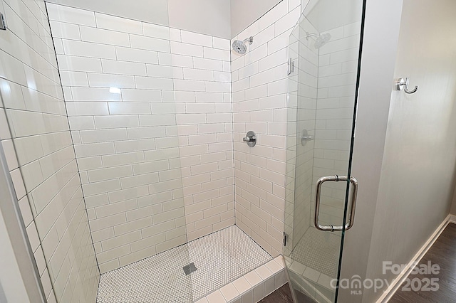 3630 N Davidson St, Charlotte, NC 28205 - bathroom with a shower with door