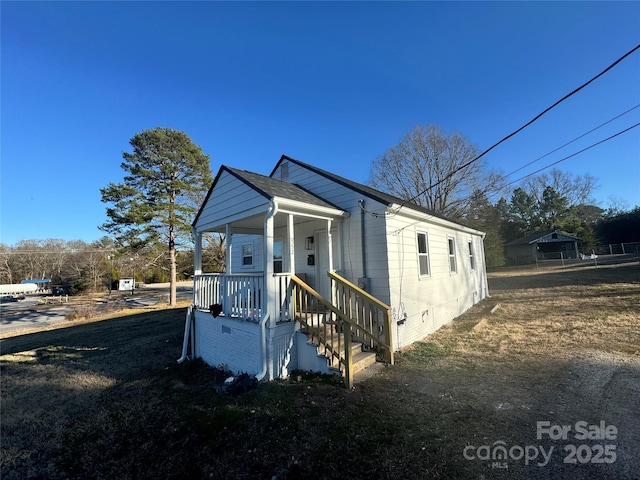 view of front of property