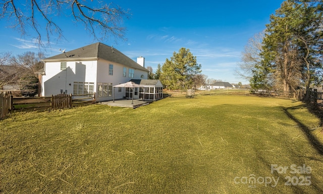 view of yard featuring a patio area