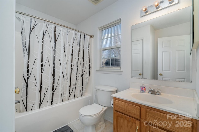 full bathroom featuring vanity, toilet, and shower / bath combo