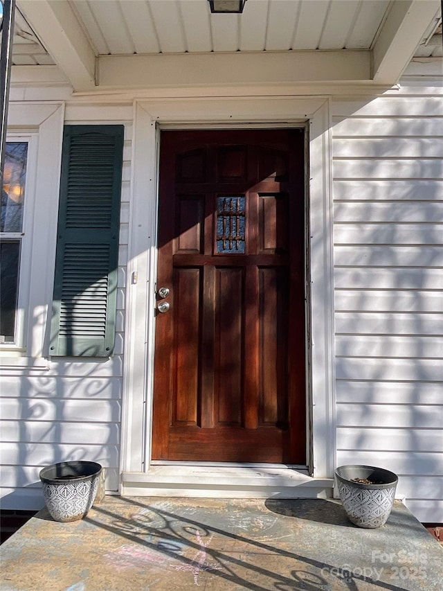 view of property entrance