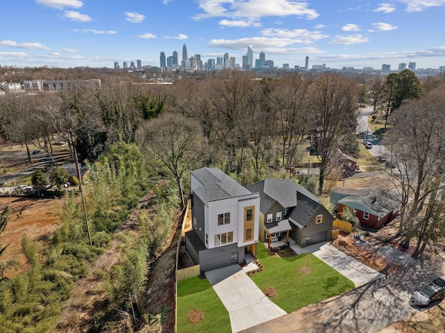 bird's eye view with a view of city