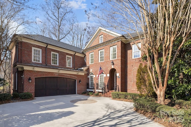 view of front facade with a garage