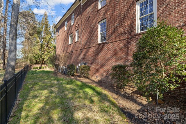 8928 Heydon Hall Cir, Charlotte, NC 28210 - photo 41