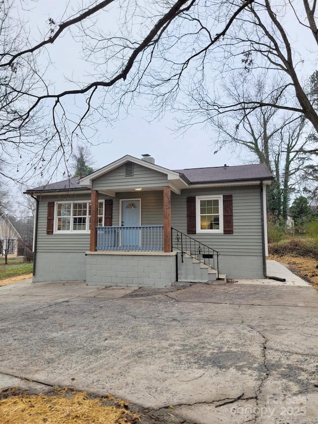 view of front of house with a porch