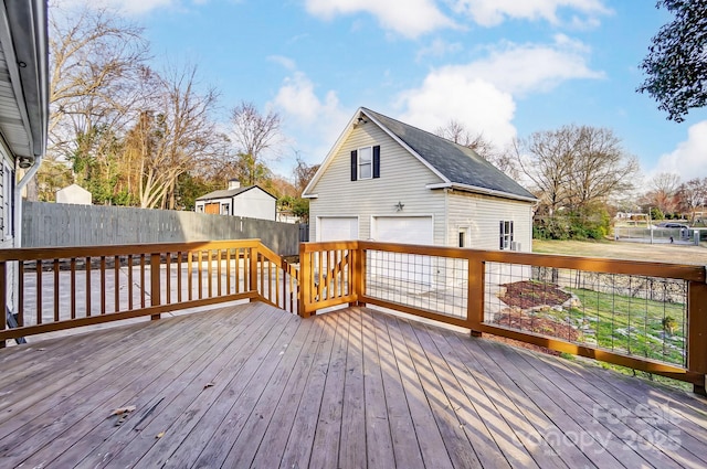 deck featuring fence