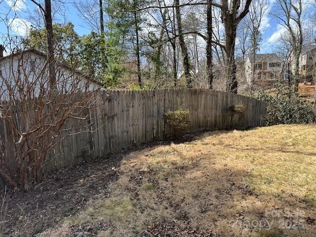 16 Castle St, Asheville, NC 28803 - view of yard featuring a fenced backyard