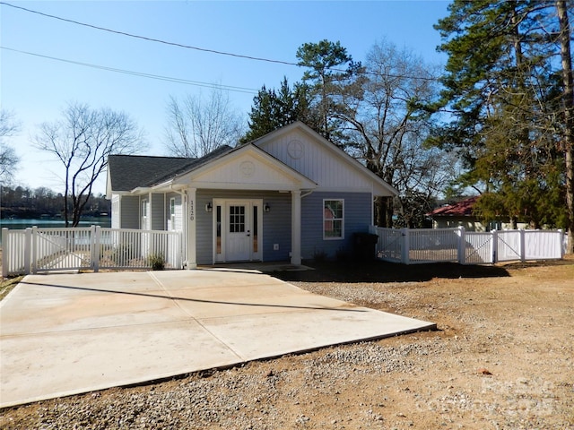 view of front of home featuring a porch