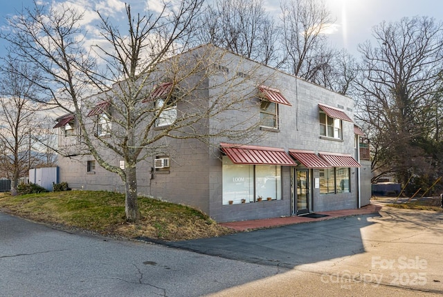 view of front of property with central AC