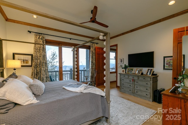 bedroom with access to exterior, light hardwood / wood-style flooring, ornamental molding, and ceiling fan