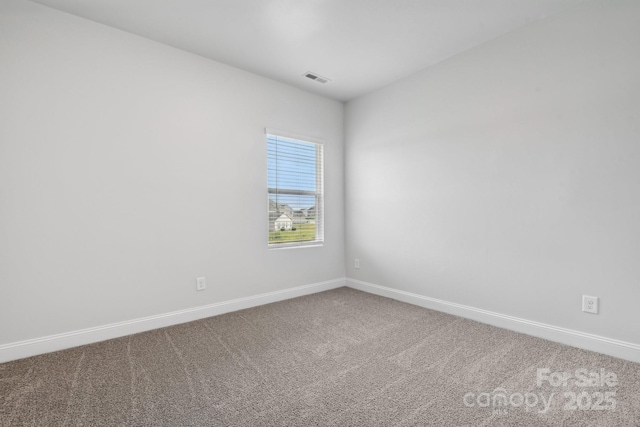 view of carpeted spare room