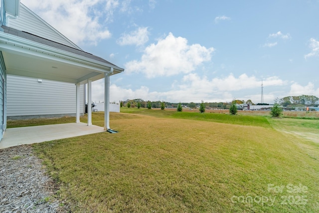 view of yard with a patio