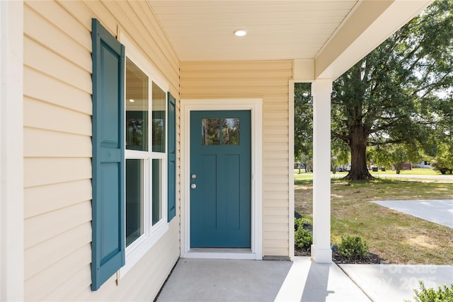 view of property entrance