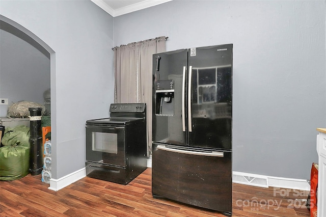 kitchen featuring ornamental molding, fridge with ice dispenser, hardwood / wood-style floors, and electric range