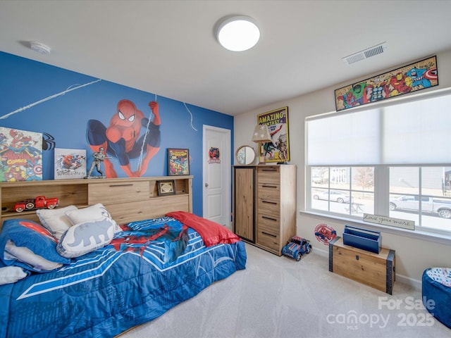 bedroom with carpet flooring