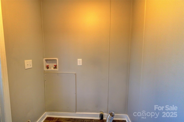 laundry room featuring washer hookup