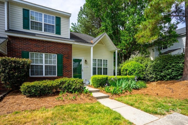 1748 Pergola Pl, Charlotte, NC 28213 - view of front of home with brick siding