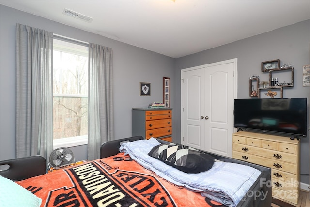 bedroom with a closet