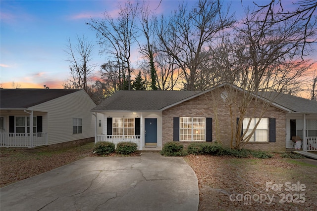 ranch-style house with a porch