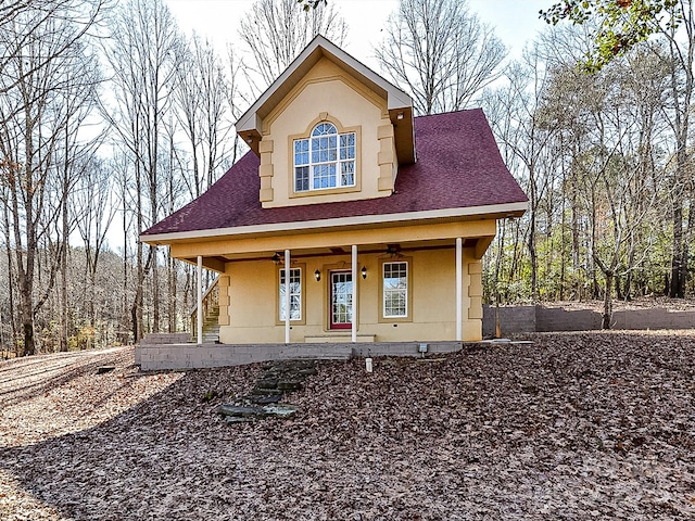 view of front of property featuring a porch