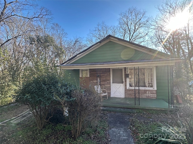 view of front of house with covered porch