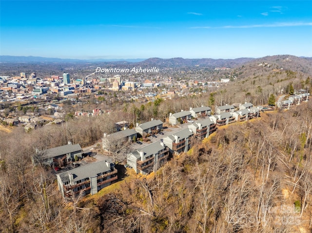 bird's eye view featuring a mountain view