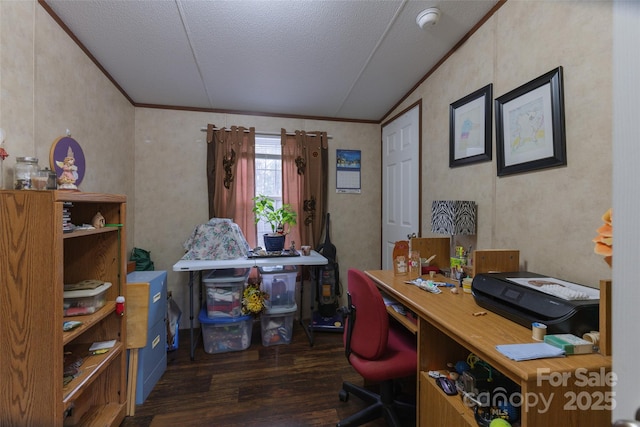 office area with crown molding, lofted ceiling, dark hardwood / wood-style flooring, and a textured ceiling