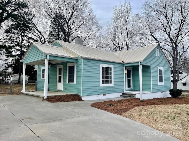 view of front of home with a porch