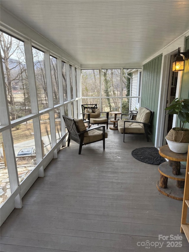 view of sunroom / solarium