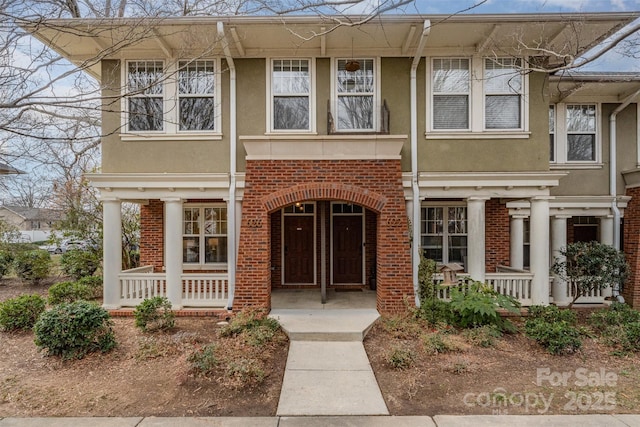 view of front of house featuring covered porch