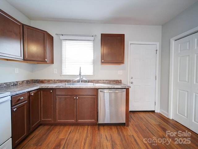 kitchen featuring sink, dark wood-type flooring, dishwasher, and range