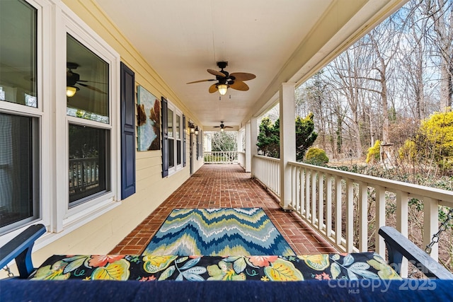 view of patio with ceiling fan and covered porch