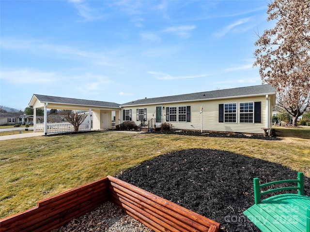 449 Riverwind Dr, Hendersonville, NC 28739 - view of front of property featuring a front yard