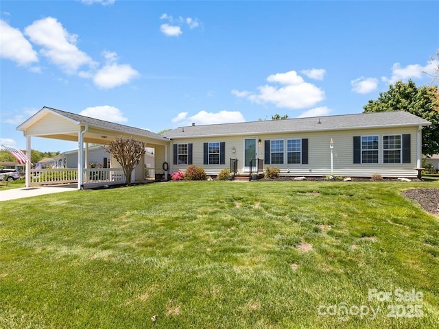 449 Riverwind Dr, Hendersonville, NC 28739 - ranch-style house with a front lawn