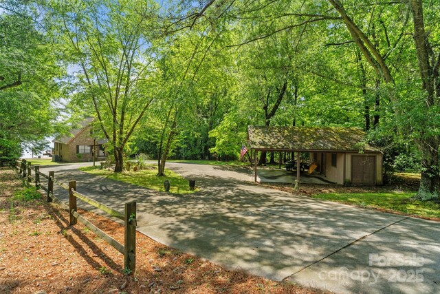 5580 Crepe Myrtle Rd, York, SC 29745 - surrounding community with an outbuilding
