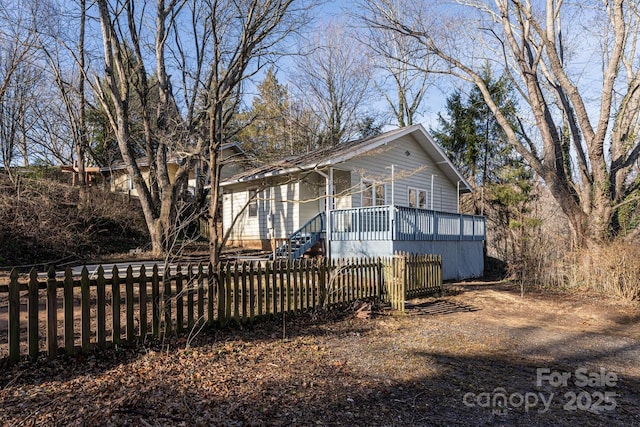 view of front of home featuring a deck