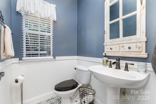 1245 Periwinkle Dr, Waxhaw, NC 28173 - bathroom with toilet and a wainscoted wall