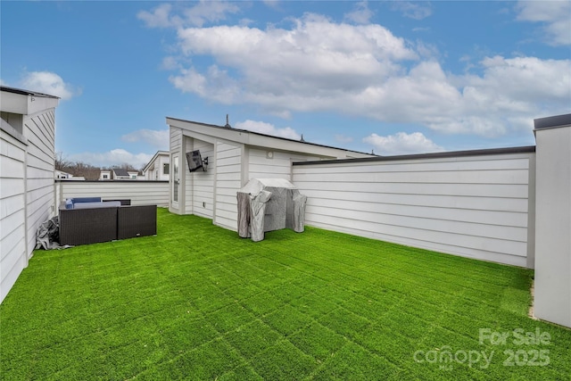 view of yard with an outdoor hangout area