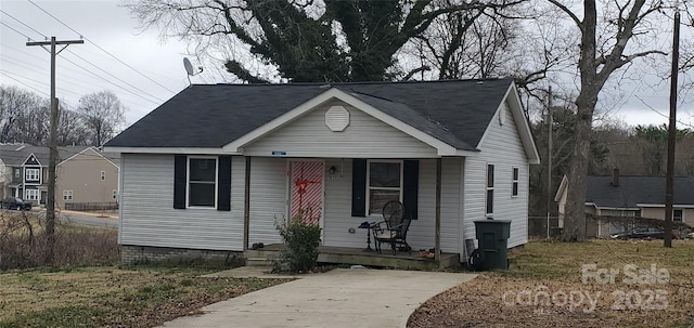 bungalow-style house featuring covered porch