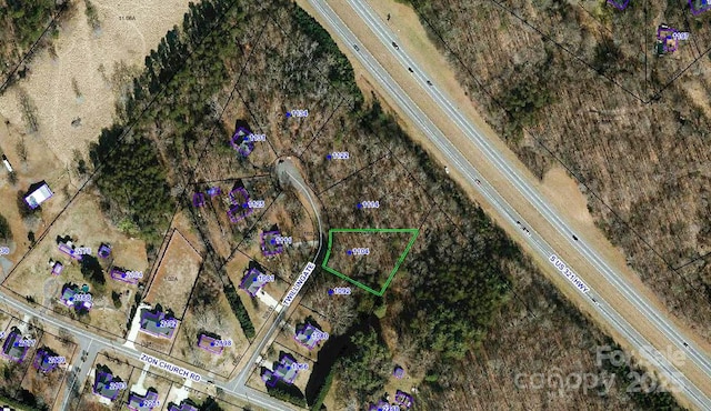 Listing photo 2 for 1104 Twillingate Unit 4, Hickory NC 28602