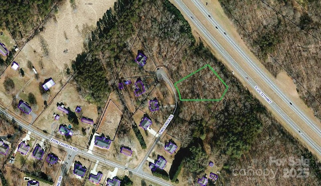 Listing photo 3 for 1114 Twillingate Unit 5, Hickory NC 28602