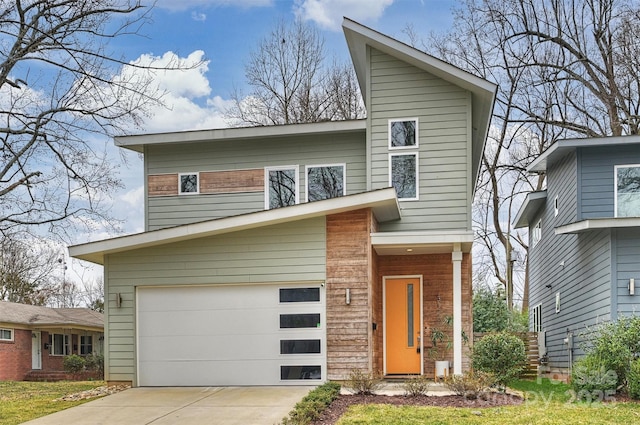 view of front of house with a garage