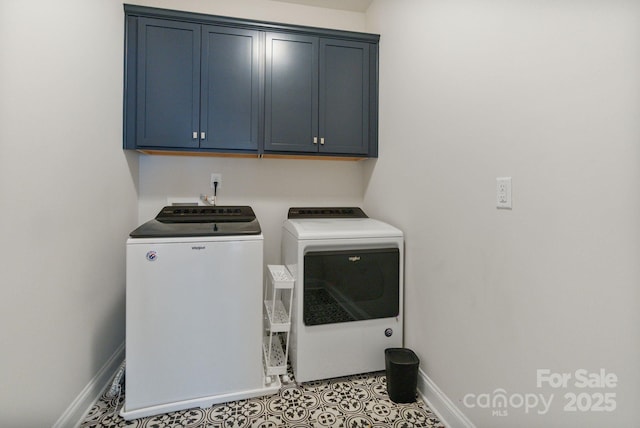 4159 Millstream Rd, Denver, NC 28037 - laundry area with baseboards, washing machine and clothes dryer, and cabinet space