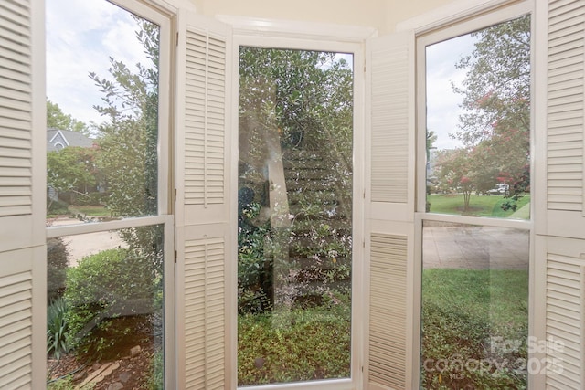 405 NW Dr, Davidson, NC 28036 - view of doorway