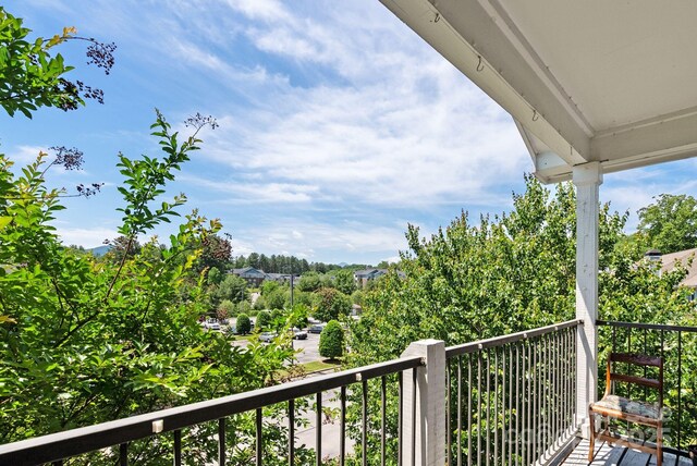 400 Vista Lake Dr Unit 304, Candler, NC 28715 - photo 24