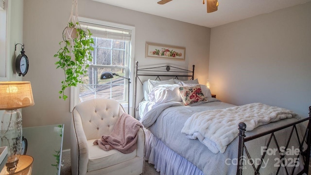 bedroom with ceiling fan