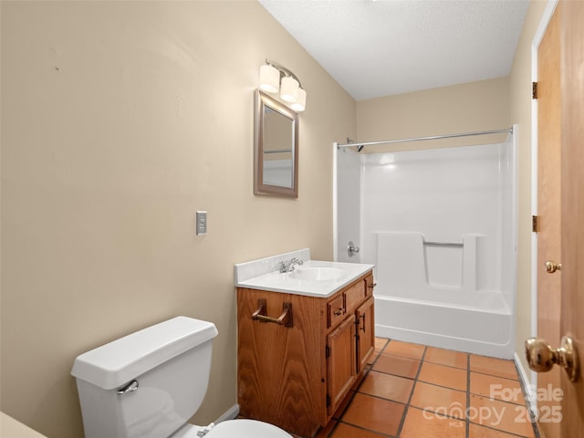 full bathroom featuring bathing tub / shower combination, vanity, a textured ceiling, tile patterned floors, and toilet